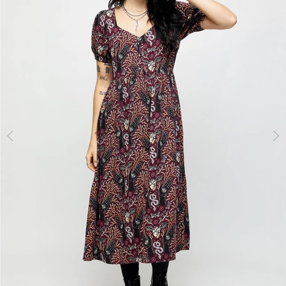 Disturbia Hemlock Button Detail Puff Sleeve Midi Dress